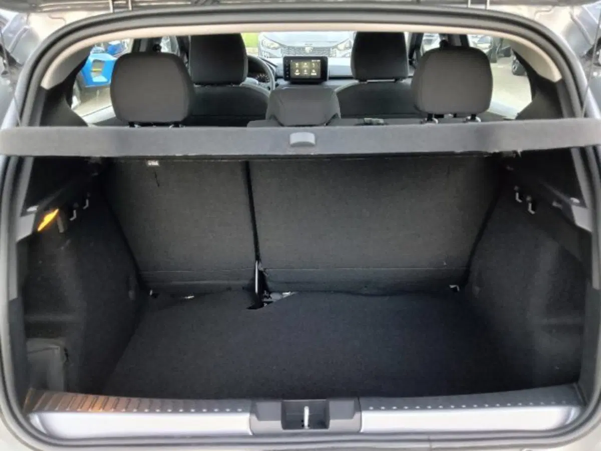 Dacia Sandero Stepway nuova a Brescia (15)