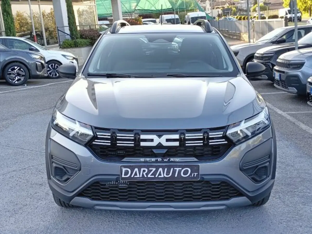 Dacia Sandero Stepway nuova a Brescia (2)