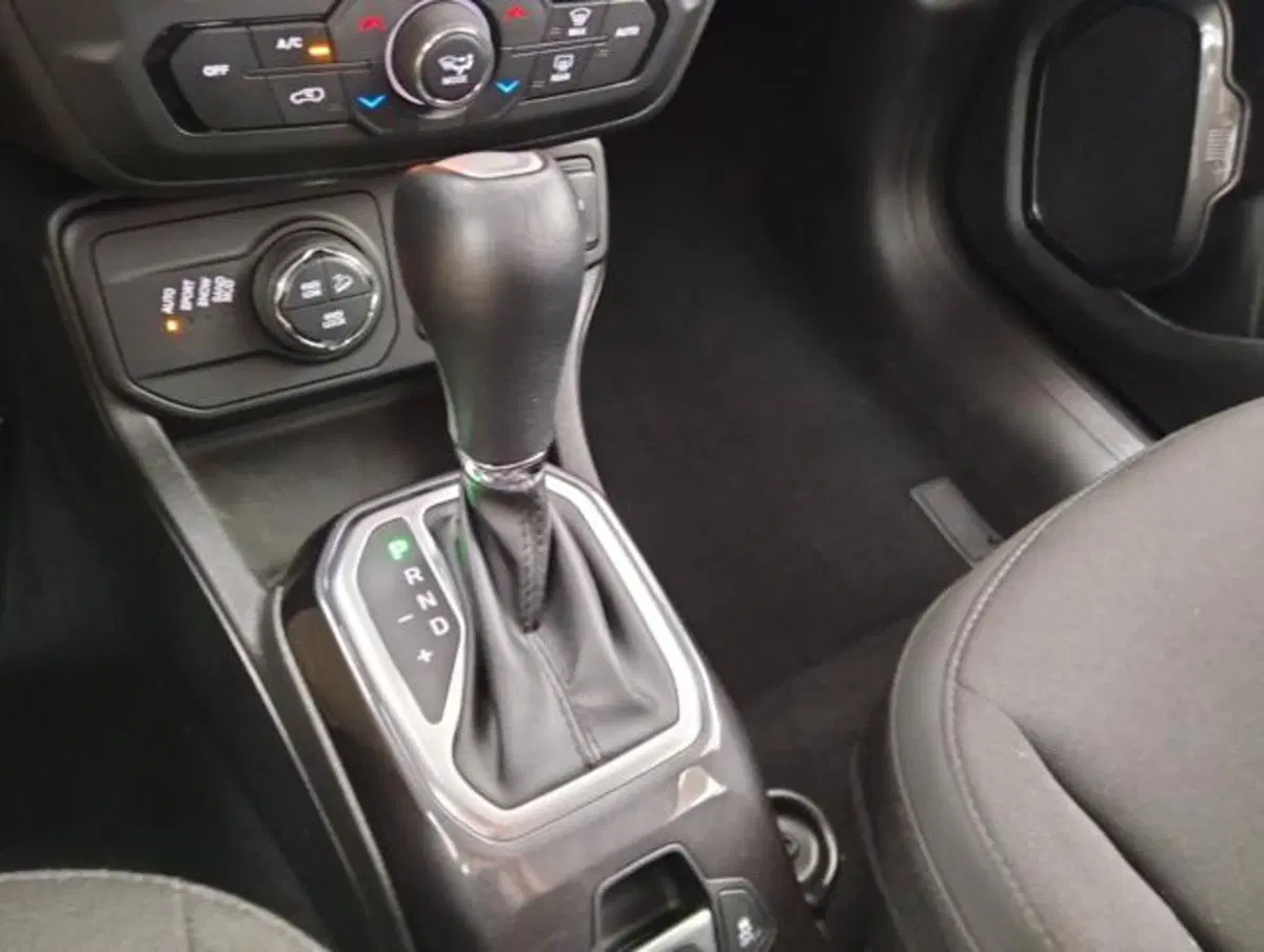 Jeep Renegade usata a Como (20)