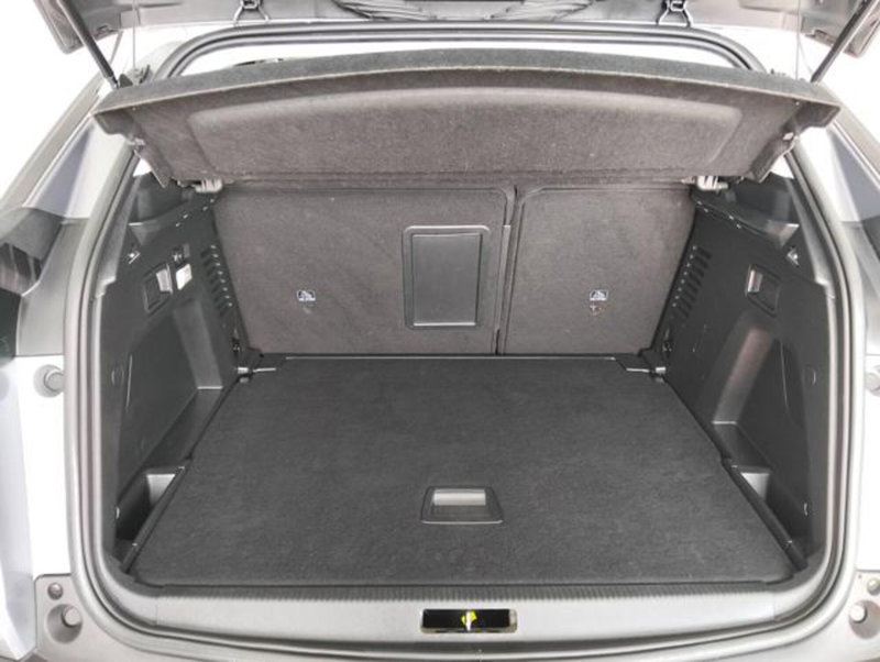 Peugeot 3008 usata a Como (19)