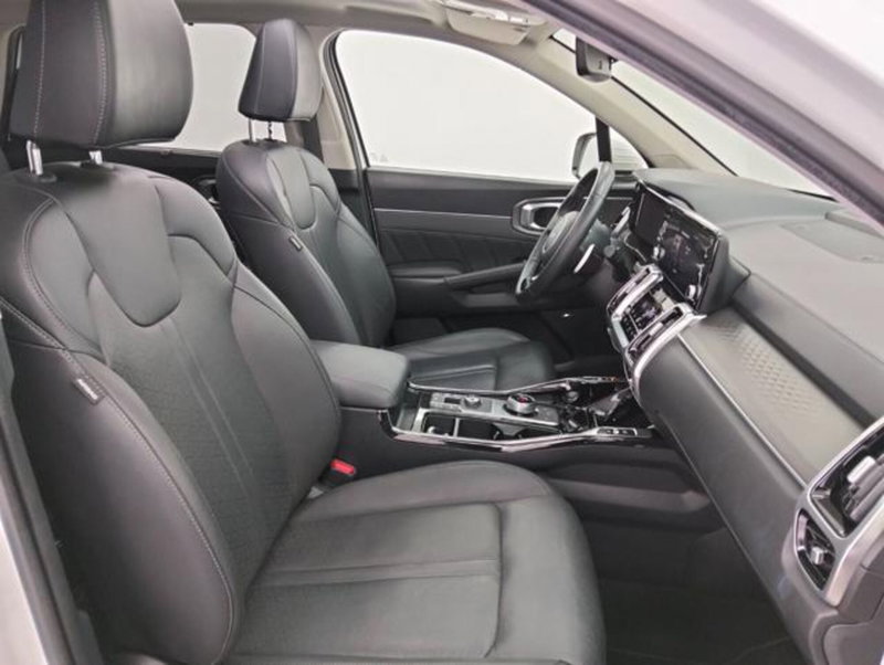 Kia Sorento usata a Como (3)