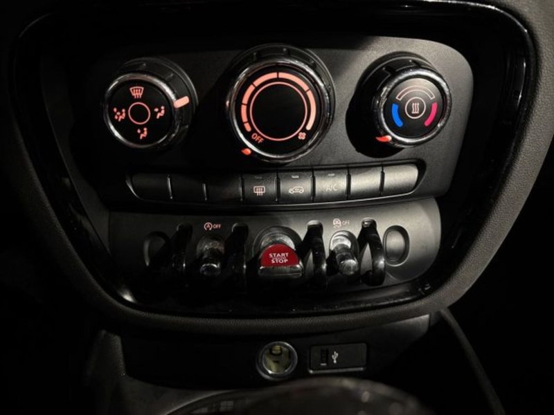 MINI Mini Clubman usata a Bologna (12)