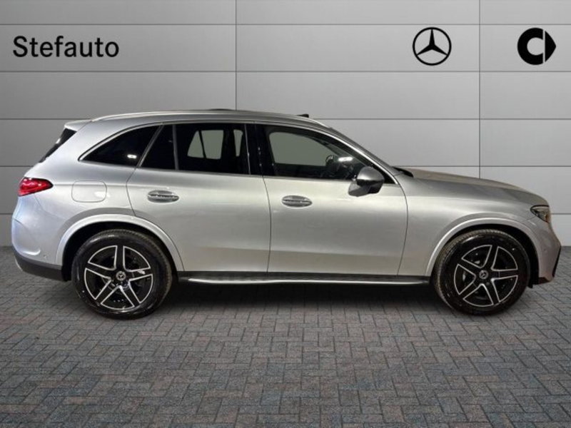 Mercedes-Benz GLC nuova a Bologna (2)