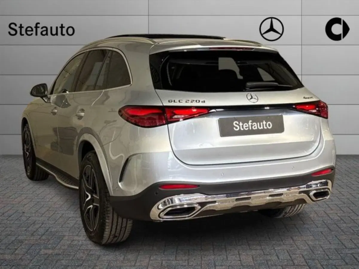Mercedes-Benz GLC nuova a Bologna (5)