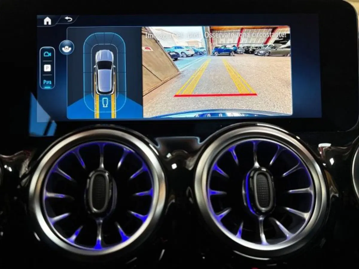 Mercedes-Benz GLA SUV nuova a Bologna (12)