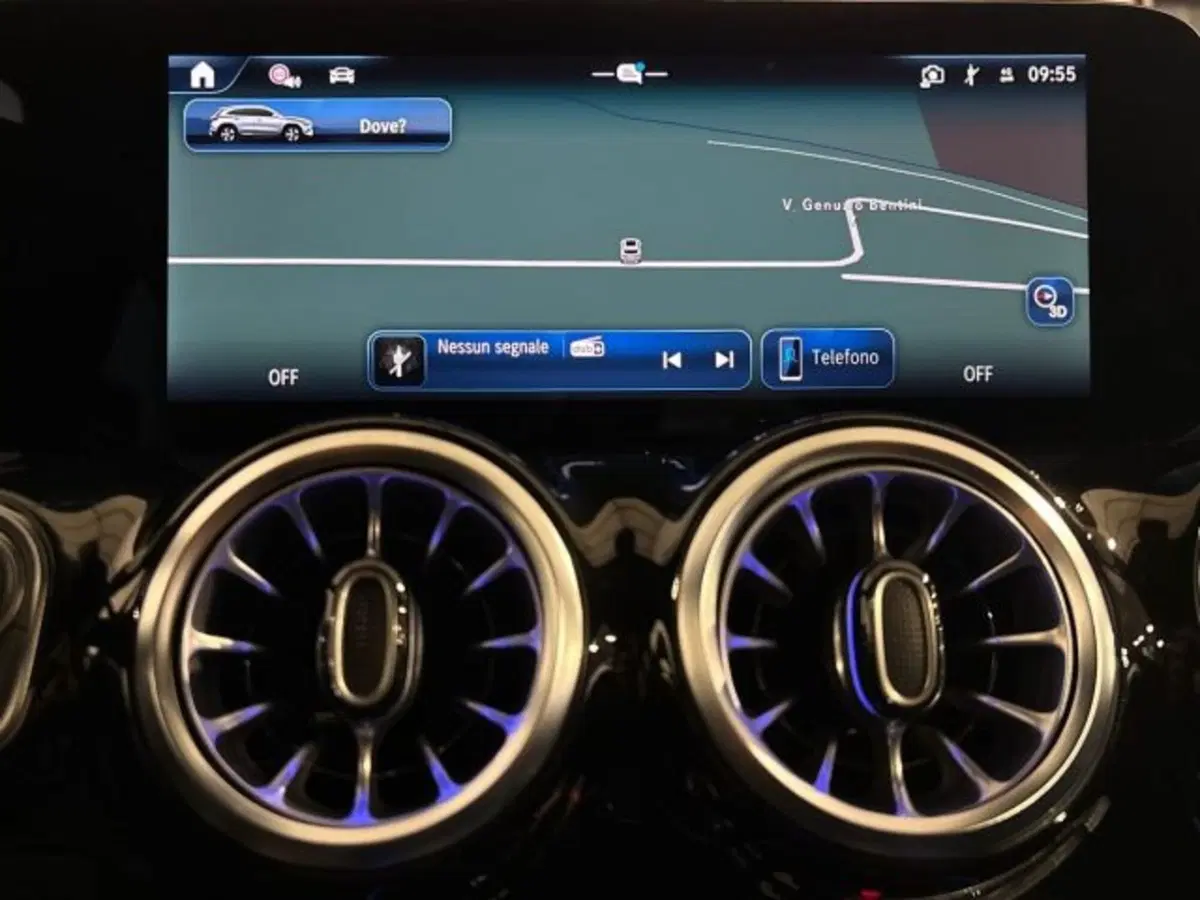 Mercedes-Benz GLA SUV nuova a Bologna (17)