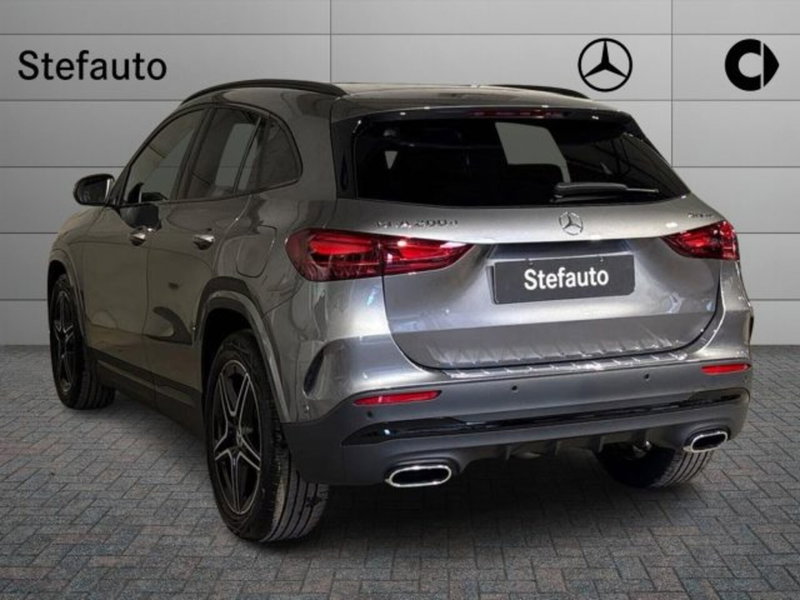 Mercedes-Benz GLA SUV nuova a Bologna (5)
