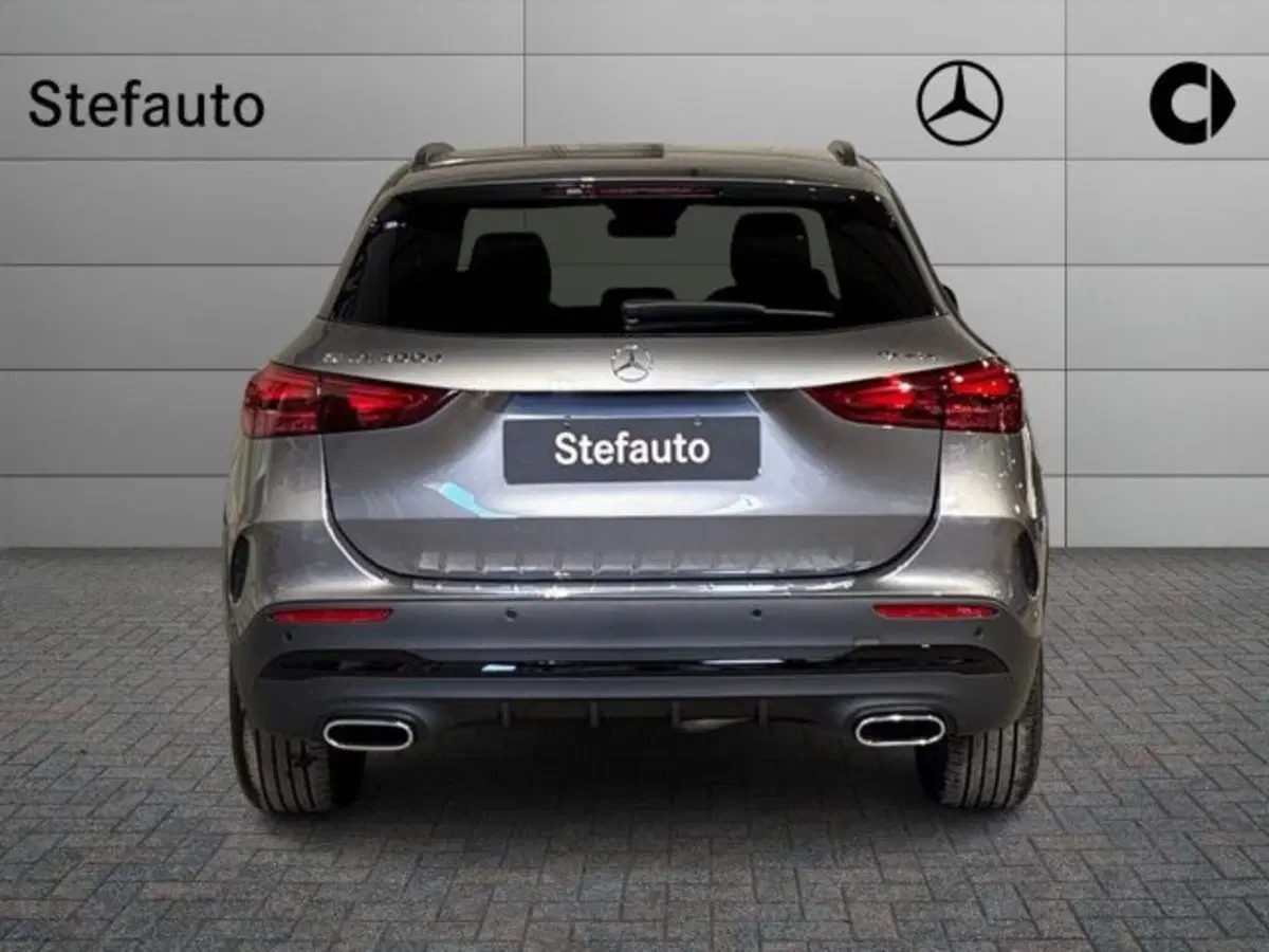 Mercedes-Benz GLA SUV nuova a Bologna (6)