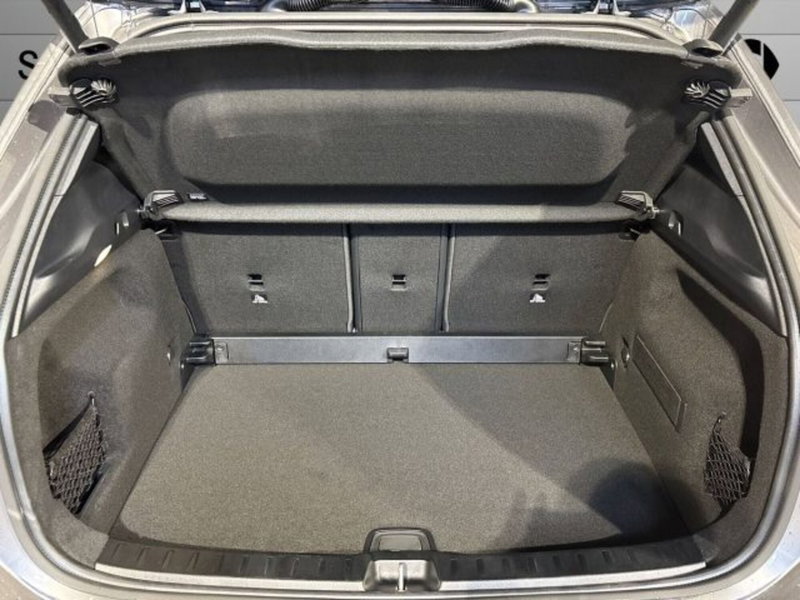 Mercedes-Benz GLA SUV nuova a Bologna (7)
