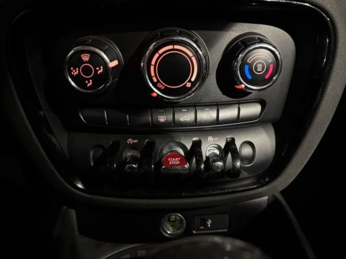 MINI Mini Clubman usata a Bologna (12)