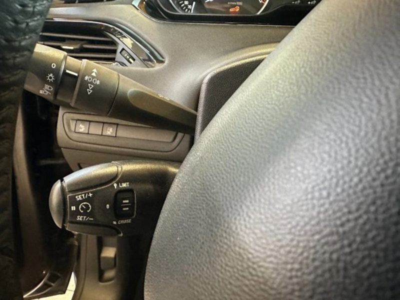 Peugeot 208 usata a Vicenza (12)