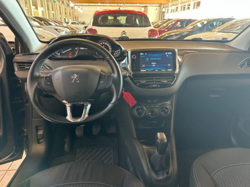 Peugeot 208 usata a Vicenza (8)