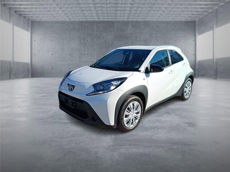 Toyota Aygo X nuova a Bari (3)
