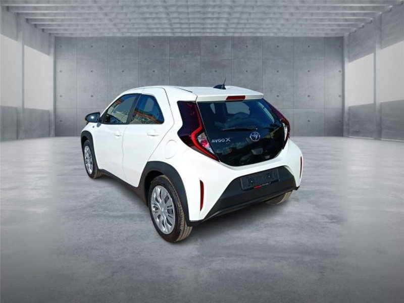 Toyota Aygo X nuova a Bari (4)