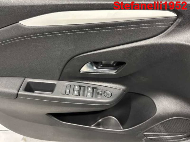Opel Corsa nuova a Bologna (10)