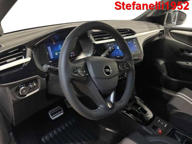Opel Corsa nuova a Bologna (11)