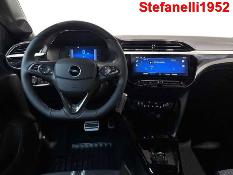 Opel Corsa nuova a Bologna (14)