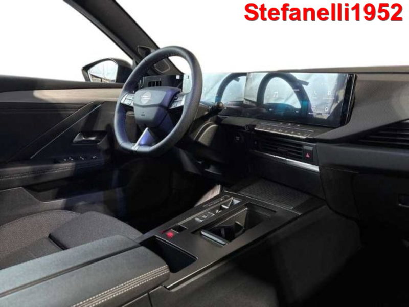 Opel Astra Station Wagon nuova a Bologna (15)