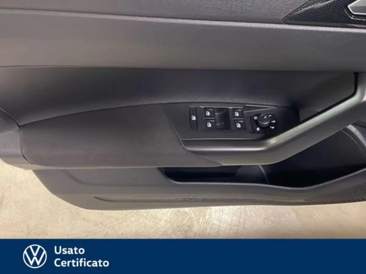 Volkswagen Taigo usata a Vicenza (17)