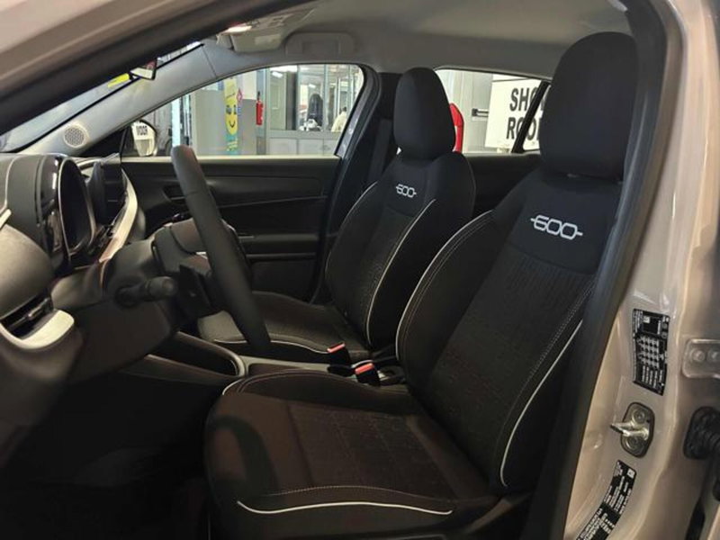 Fiat 600 nuova a Vercelli (15)