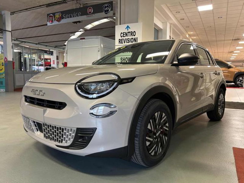 Fiat 600 nuova a Vercelli (2)