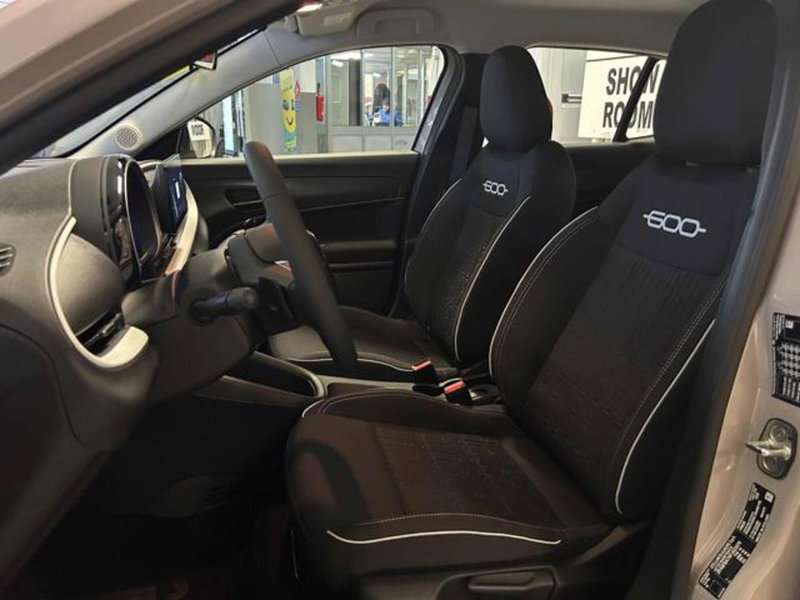 Fiat 600 nuova a Vercelli (8)