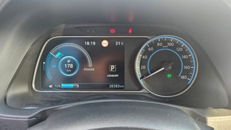 Nissan Leaf usata a Lucca (15)