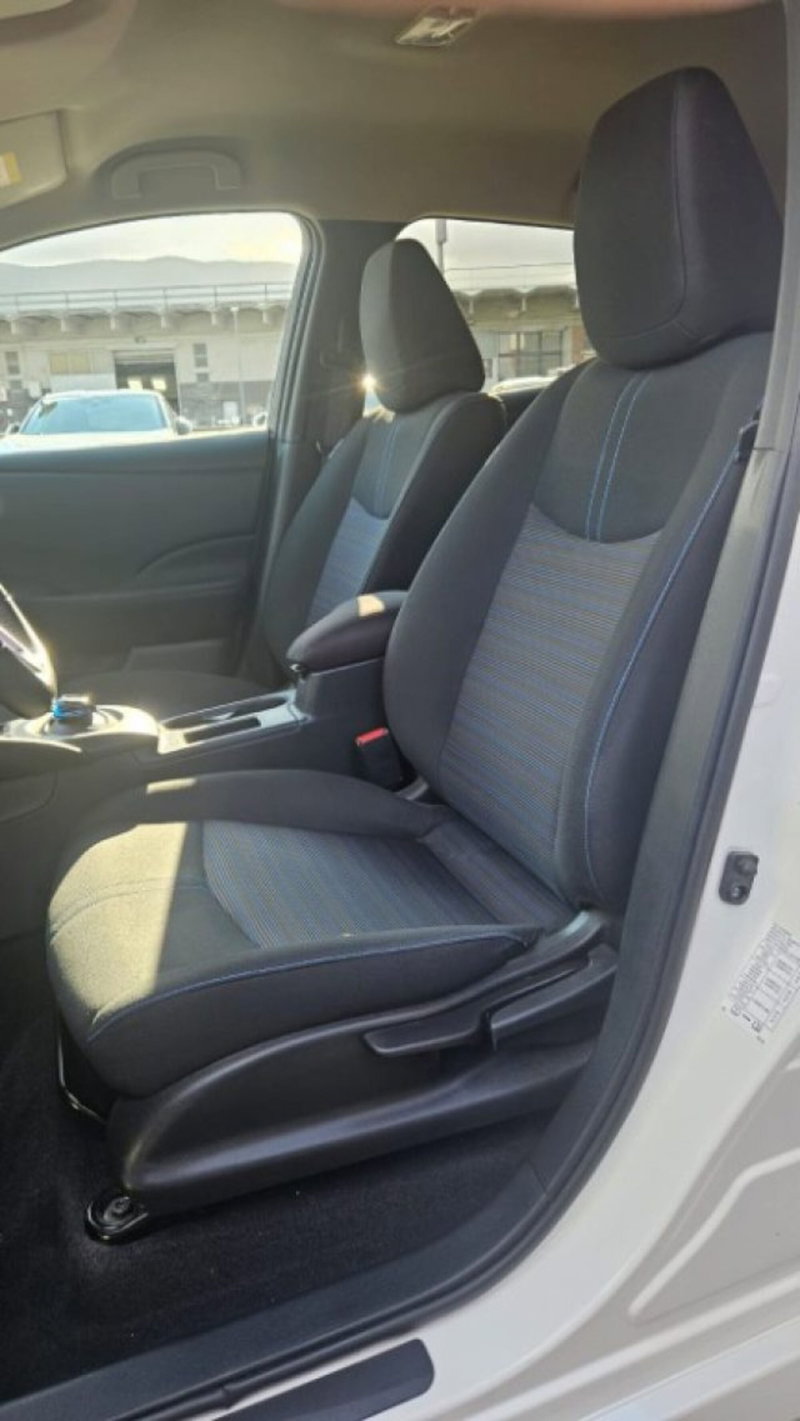 Nissan Leaf usata a Lucca (16)