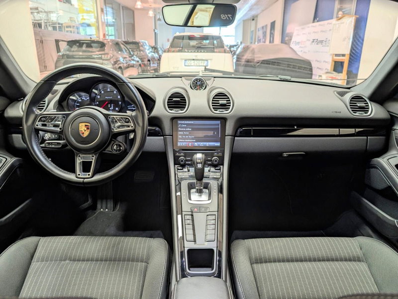 Porsche 718 Cayman  usata a Teramo (13)