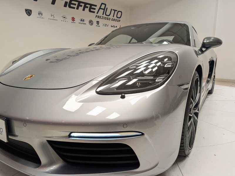 Porsche 718 Cayman  usata a Teramo (5)