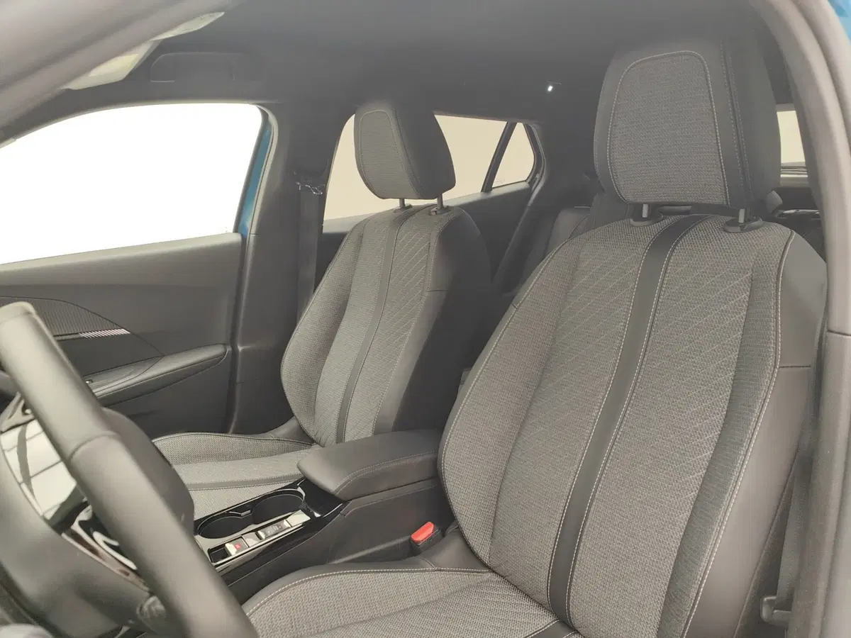 Peugeot 2008 usata a Como (11)
