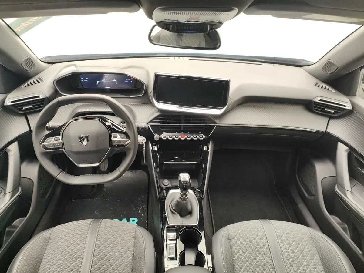 Peugeot 2008 usata a Como (6)