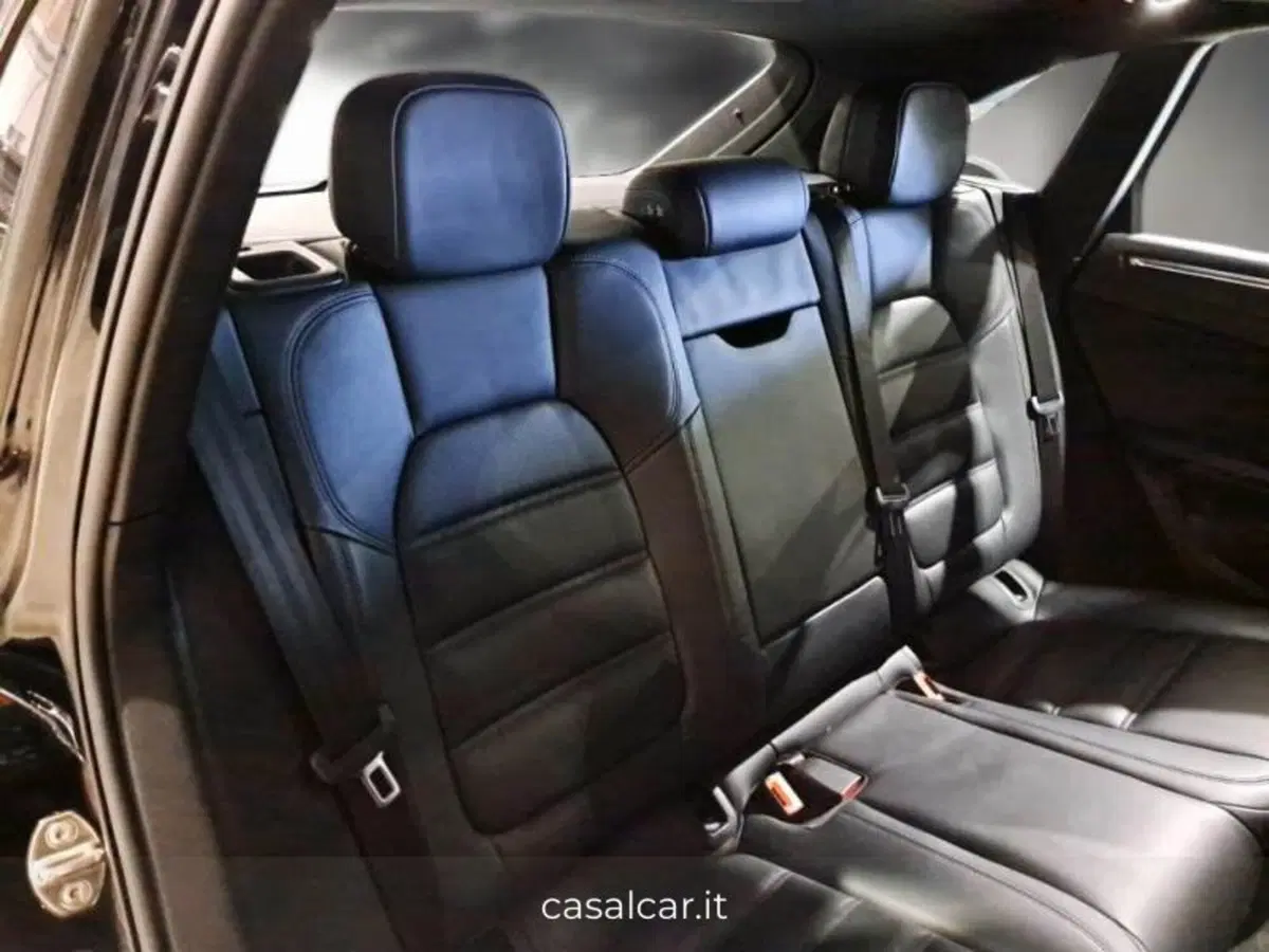Porsche Macan usata a Salerno (14)