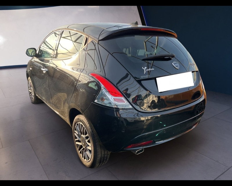 Lancia Ypsilon usata a Torino (11)
