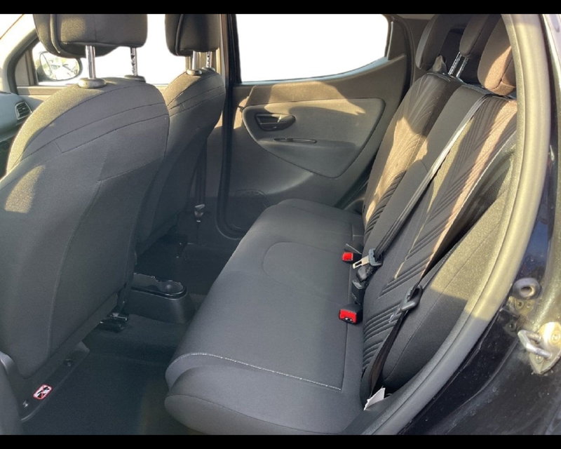 Lancia Ypsilon usata a Torino (13)