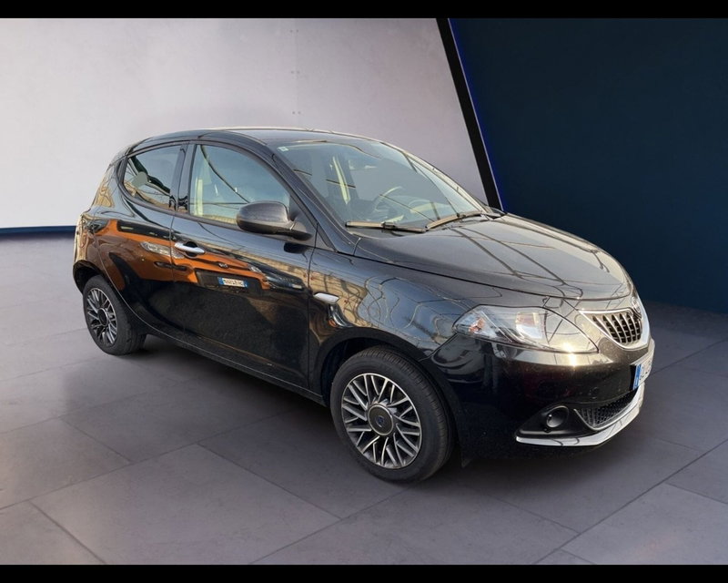 Lancia Ypsilon usata a Torino (8)