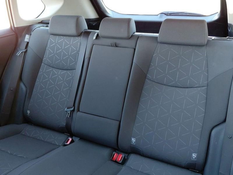 Toyota Rav4 usata a Cagliari (12)