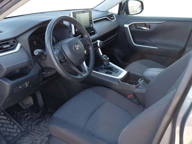 Toyota Rav4 usata a Cagliari (8)