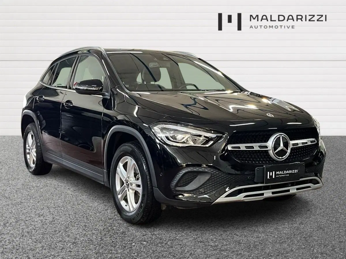 Mercedes-Benz GLA SUV usata a Bari