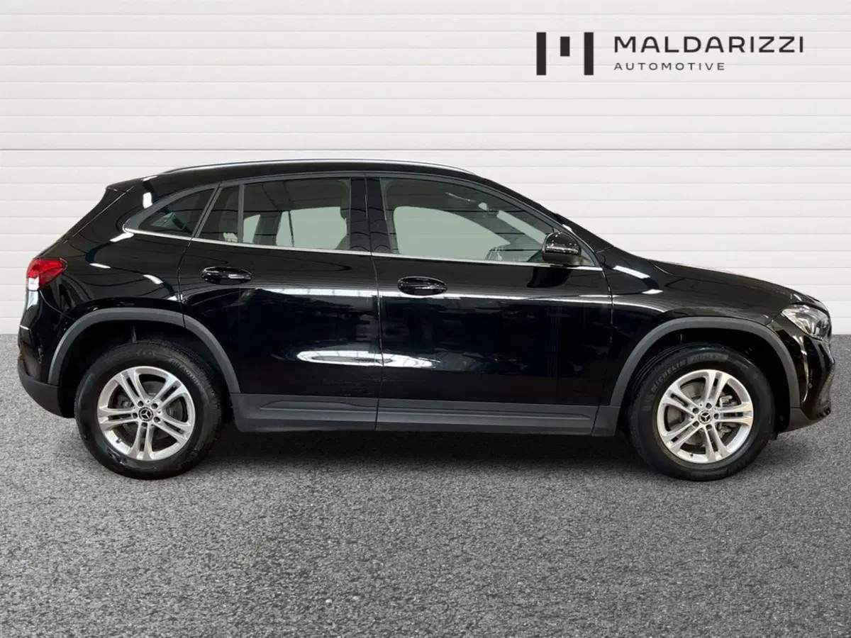 Mercedes-Benz GLA SUV usata a Bari (5)