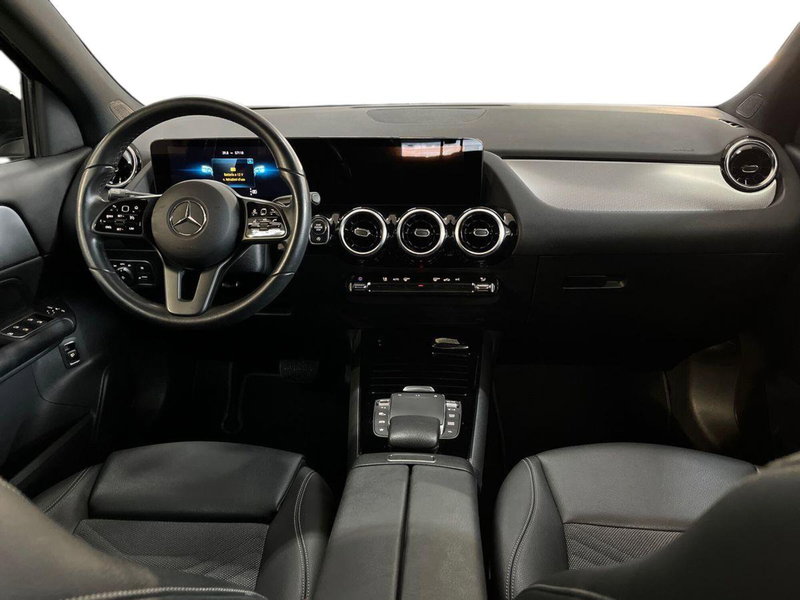 Mercedes-Benz GLA SUV usata a Bari (8)