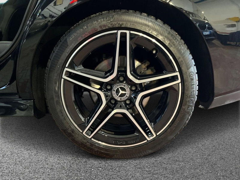 Mercedes-Benz CLA Shooting Brake usata a Bari (6)