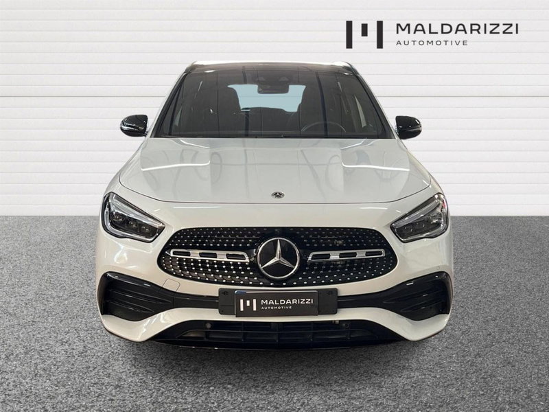 Mercedes-Benz GLA SUV usata a Bari (2)