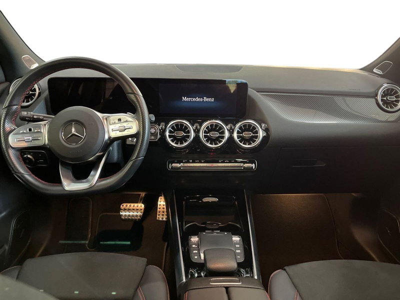 Mercedes-Benz GLA SUV usata a Bari (8)