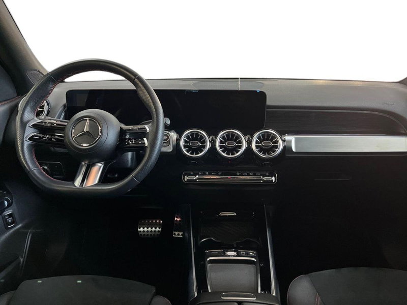 Mercedes-Benz GLB usata a Bari (8)