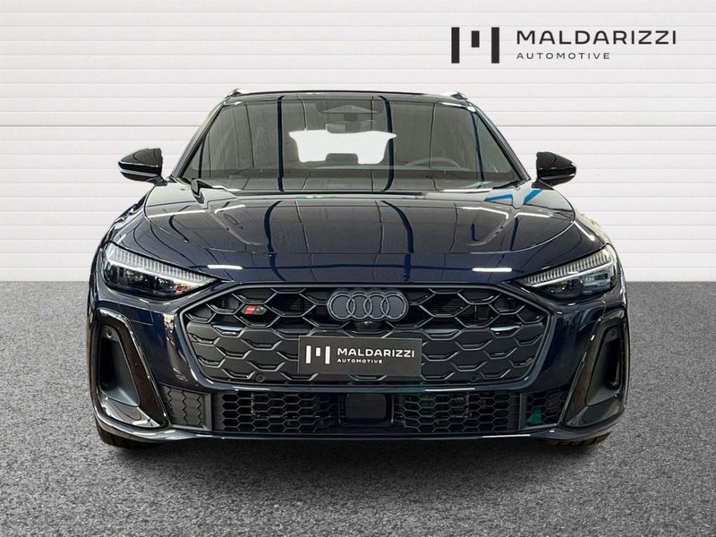 Audi A5 Avant nuova a Bari (2)