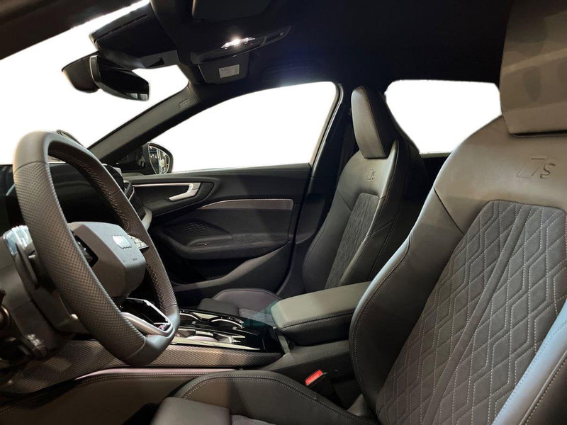 Audi A5 Avant nuova a Bari (7)