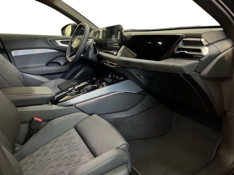 Audi A5 Avant nuova a Bari (9)