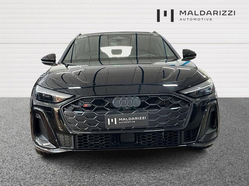 Audi A5 Avant nuova a Bari (2)