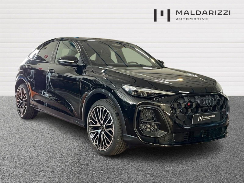 Audi Q5 Sportback nuova a Bari